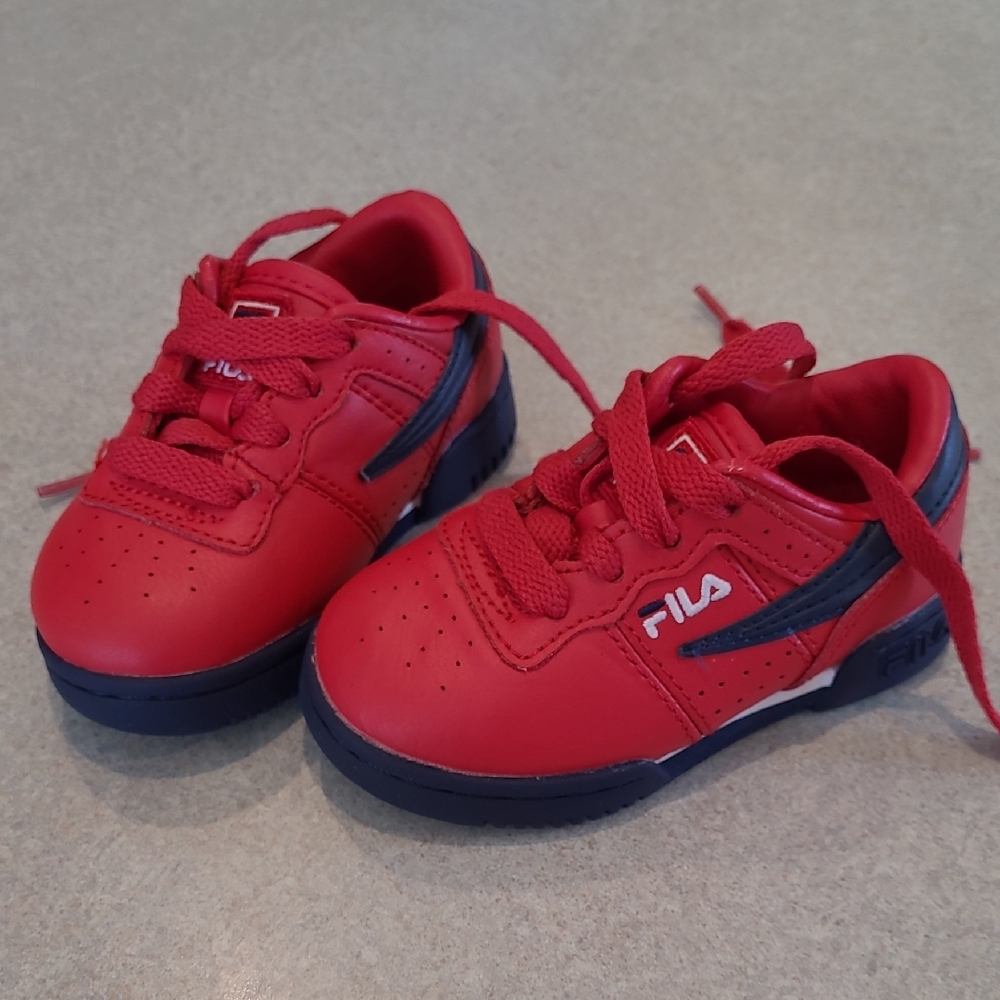 Fila Red Navy Toddler 6 Sneaker